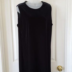 Ronni Nicole Black Velvet Cocktail Dress
